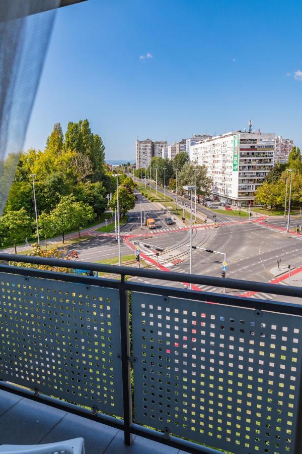 Ferienwohnung BRAND NEW - SelfCheckIns 24 - Zagreb - Garage - Loggia - New - Luxury Exterior foto